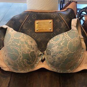 Soma 34DD molded cup